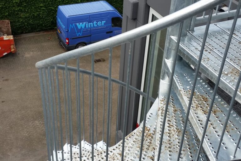 winterstaalbouw trappen5
